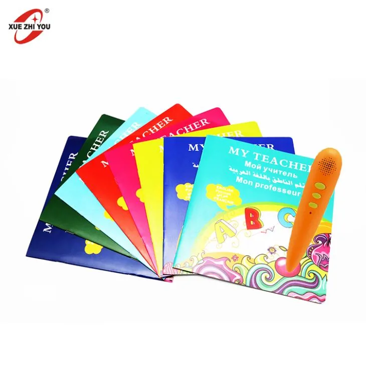 Діти, які розмовляють з ручками, навчання з книгами